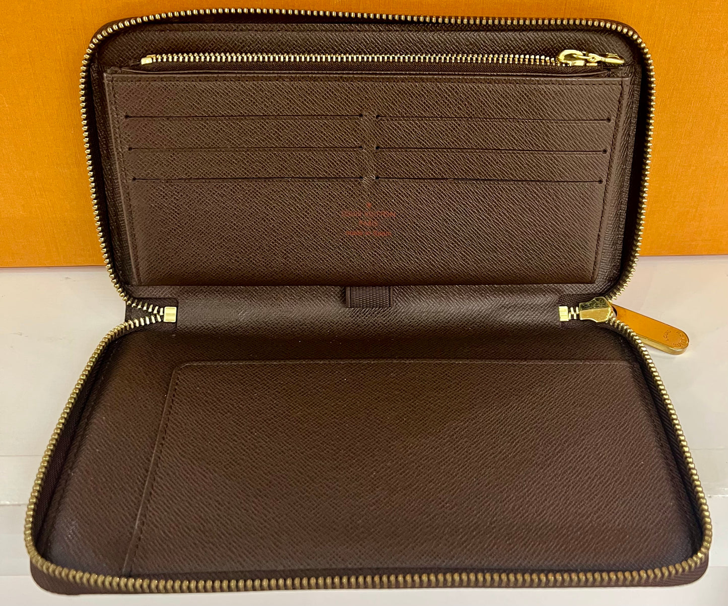 Damier Ebene Zippy Organizer Wallet