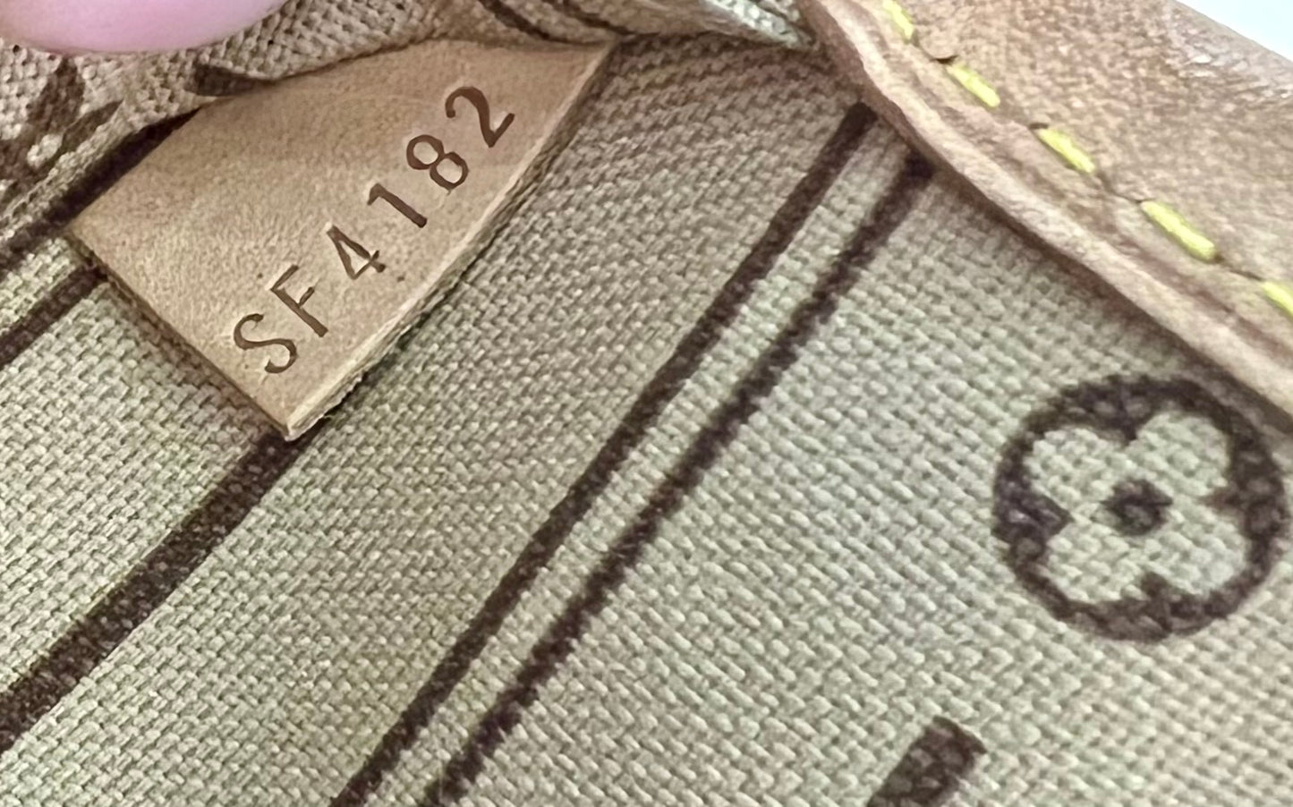 Neverfull MM Monogram/Tan