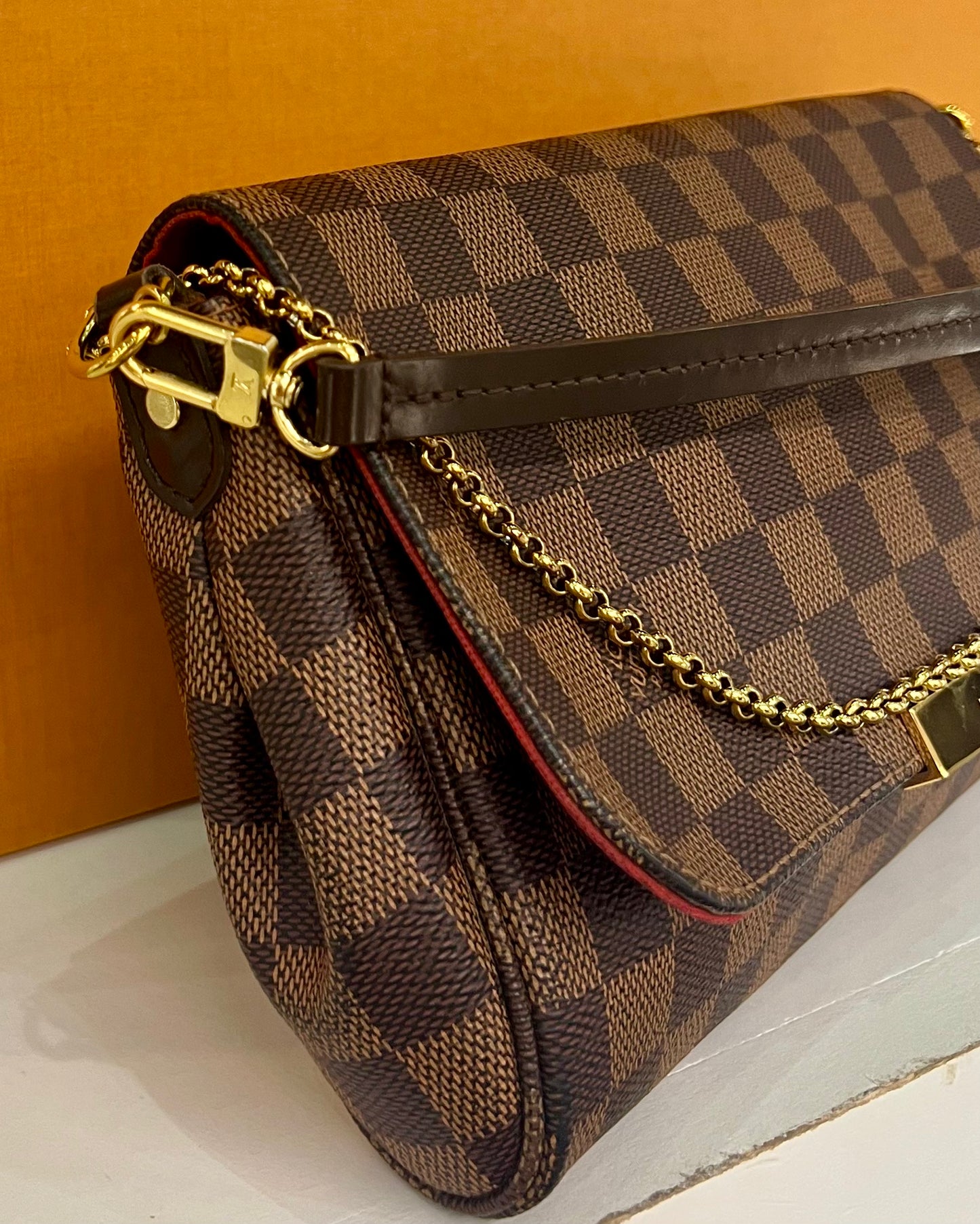 Favorite MM Damier Ebene