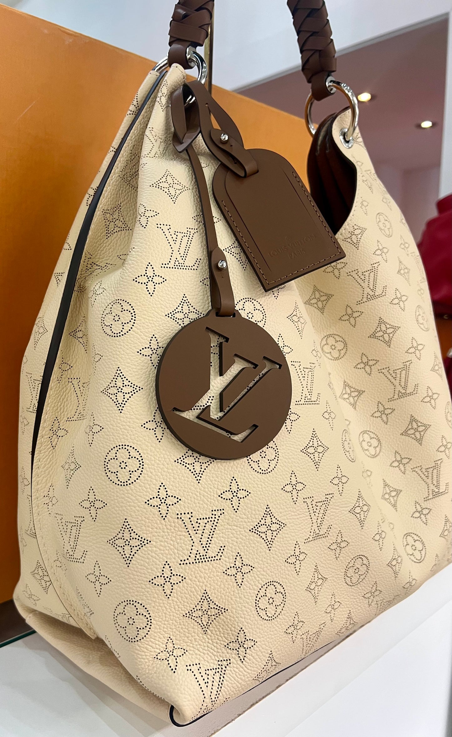 Carmel Mahina Hobo Cream