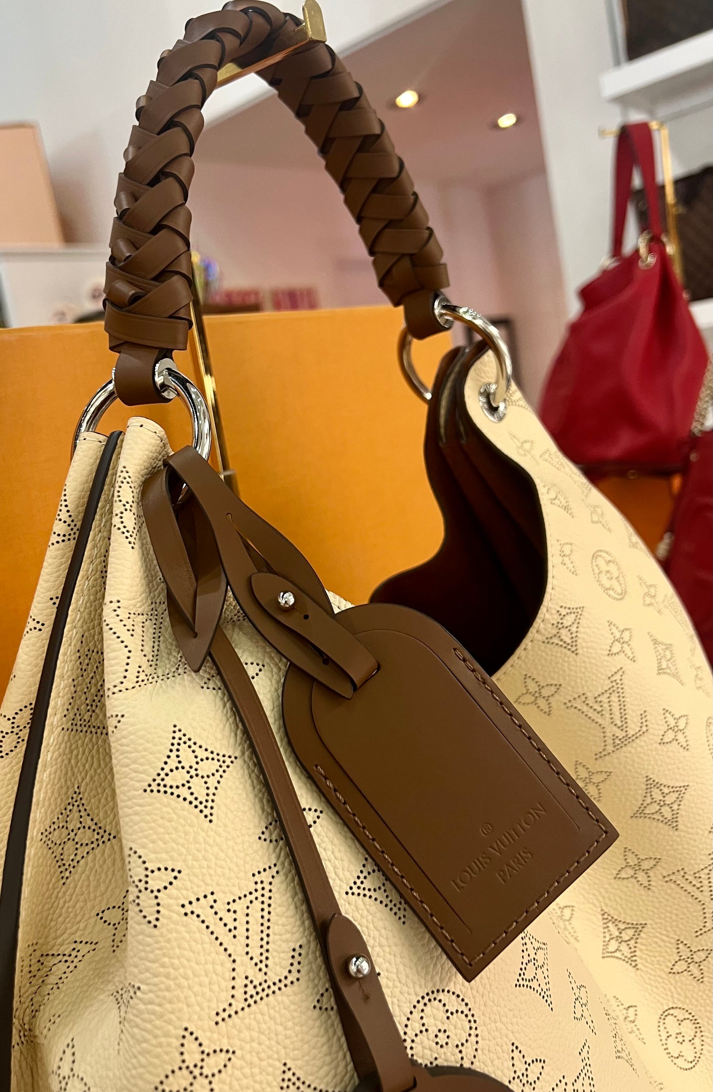 Carmel Mahina Hobo Cream