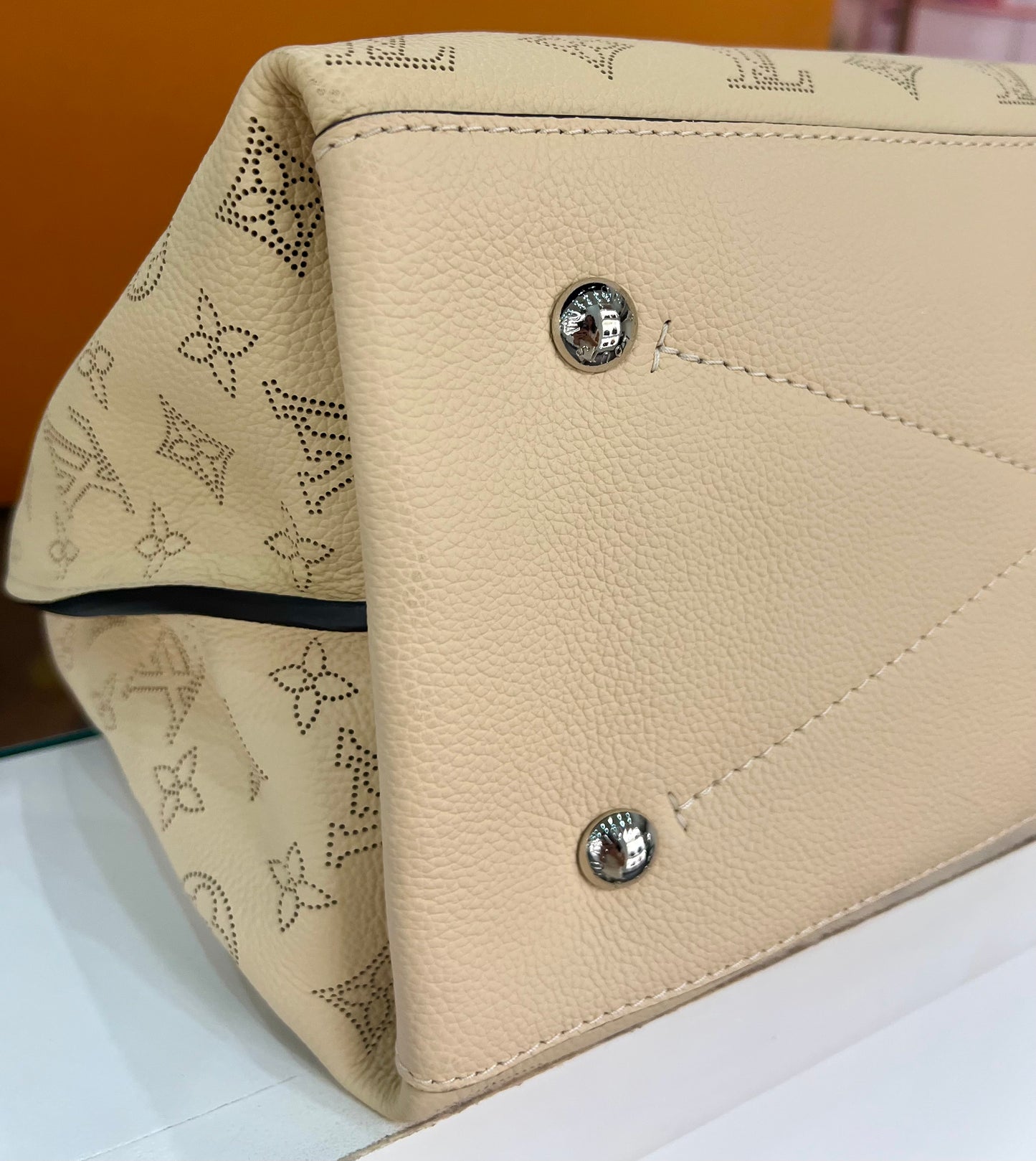 Carmel Mahina Hobo Cream