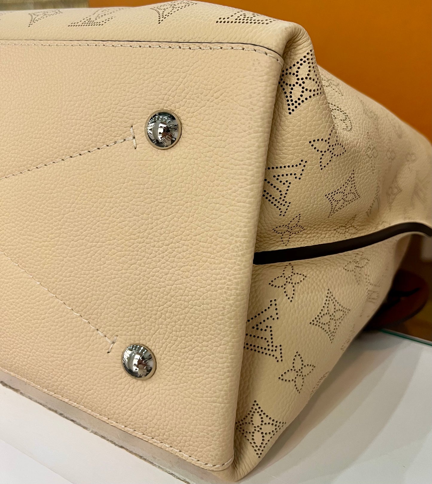 Carmel Mahina Hobo Cream