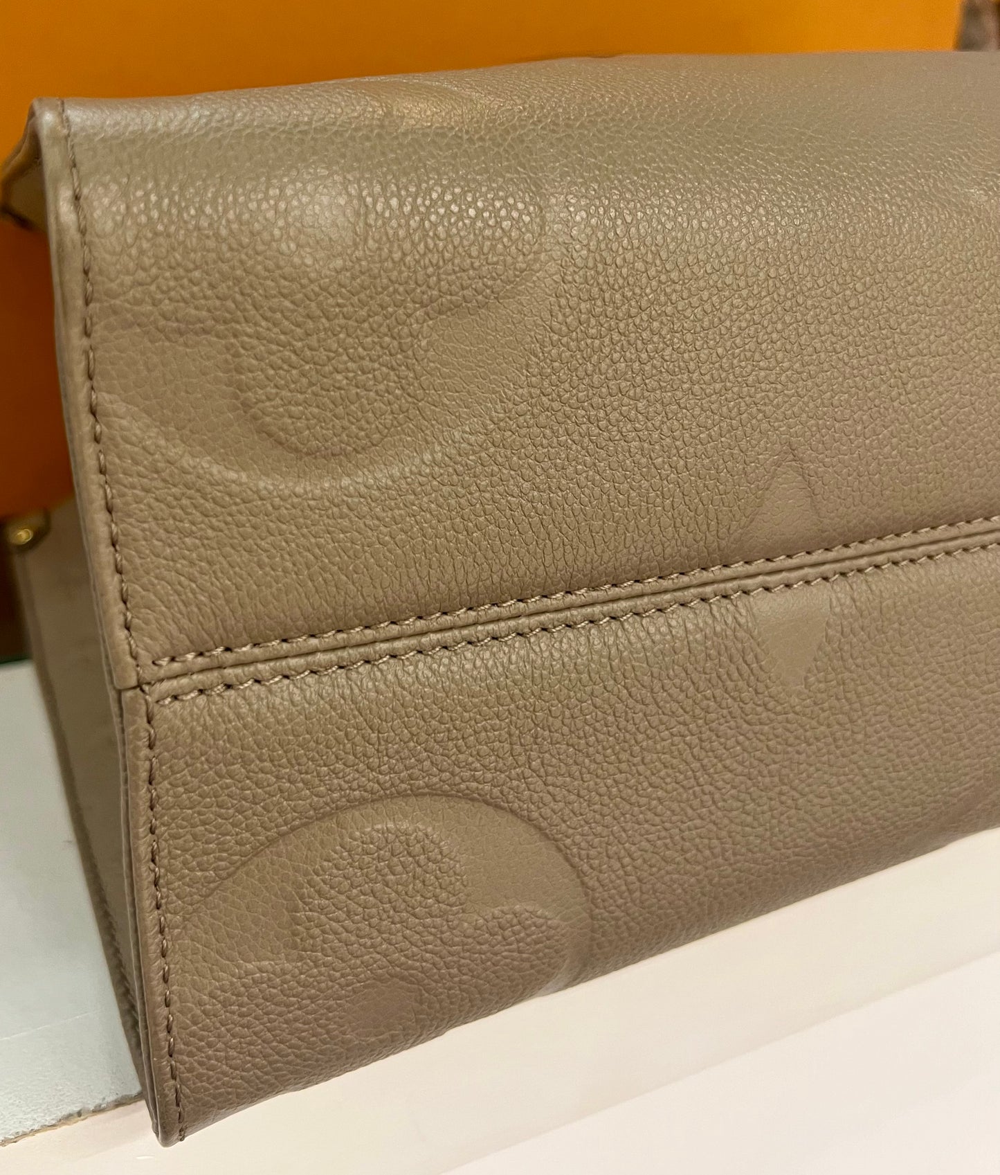 ONTHEGO MM Turtledove Empreinte
