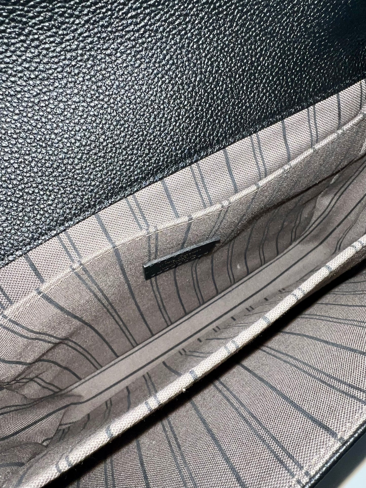 Metis Pochette Black Empreinte