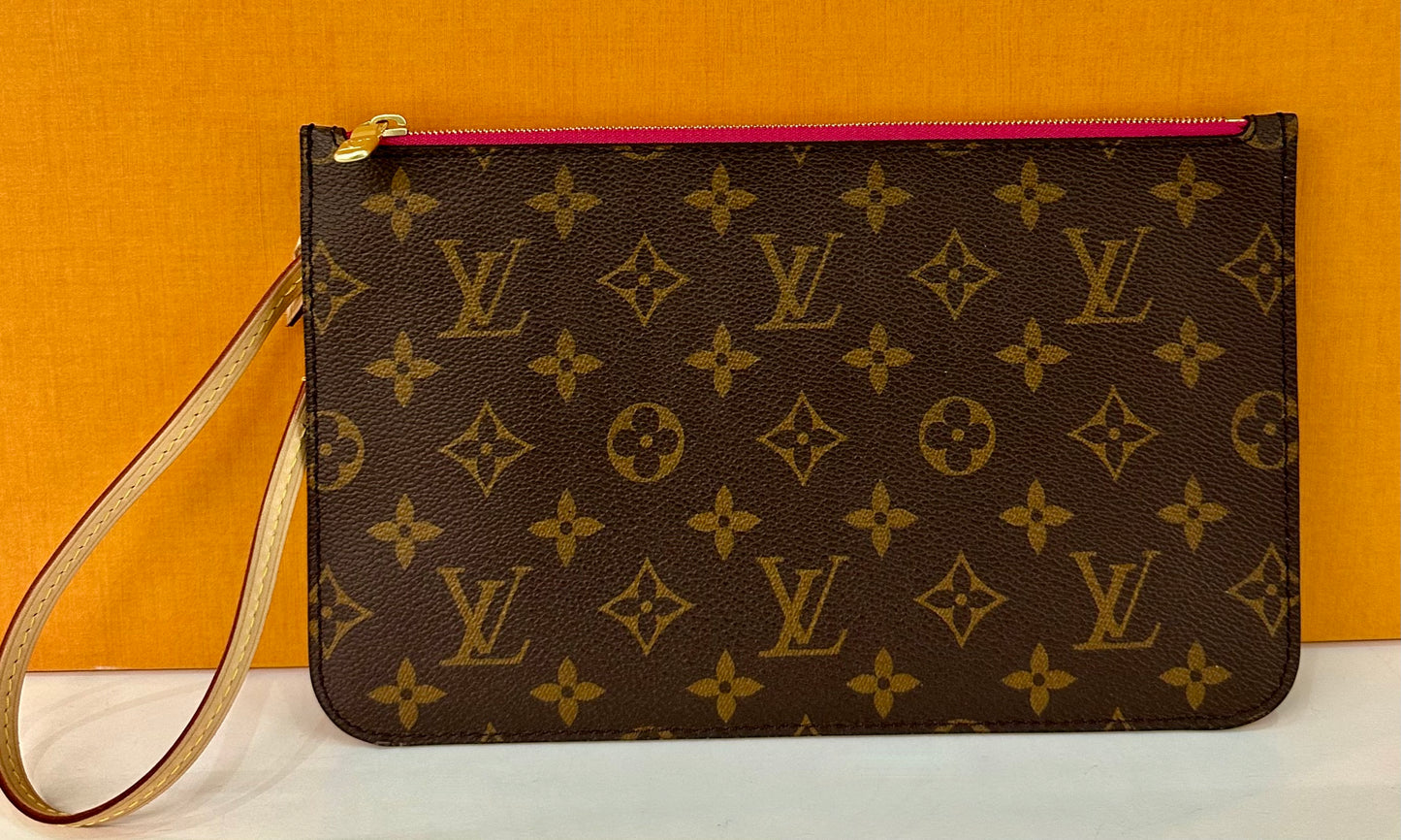 Wristlet Monogram