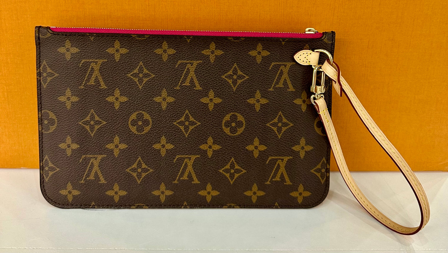 Wristlet Monogram