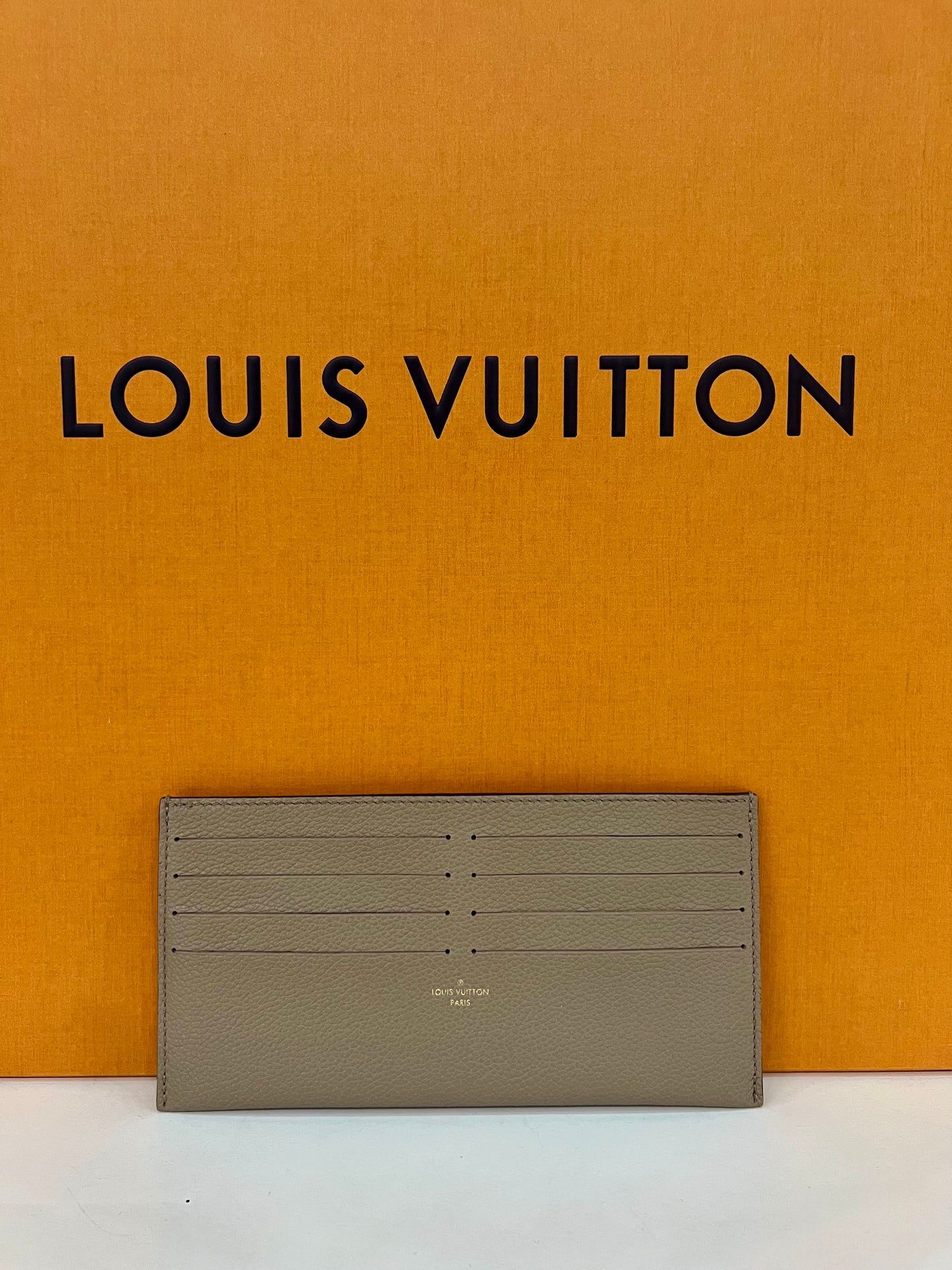 Long Wallet Turtledove