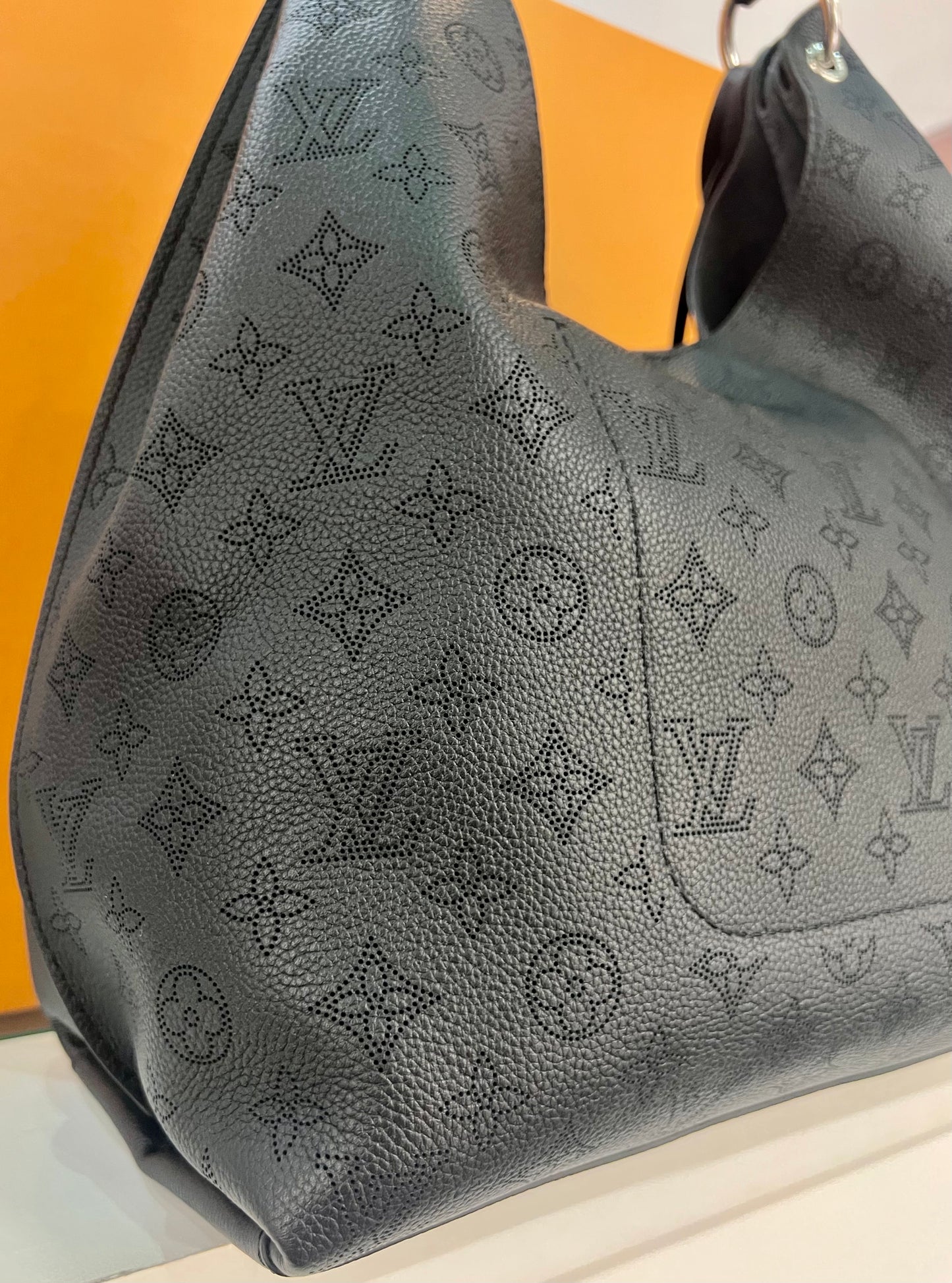 Carmel Mahina Hobo Black