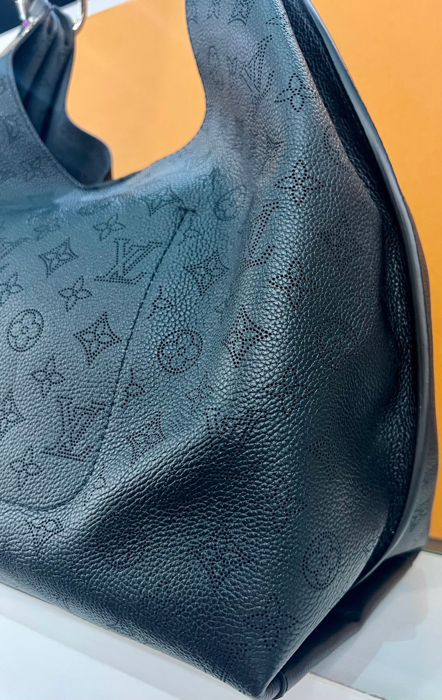 Carmel Mahina Hobo Black