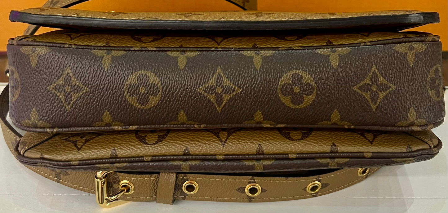 Metis Pochette Reverse Monogram