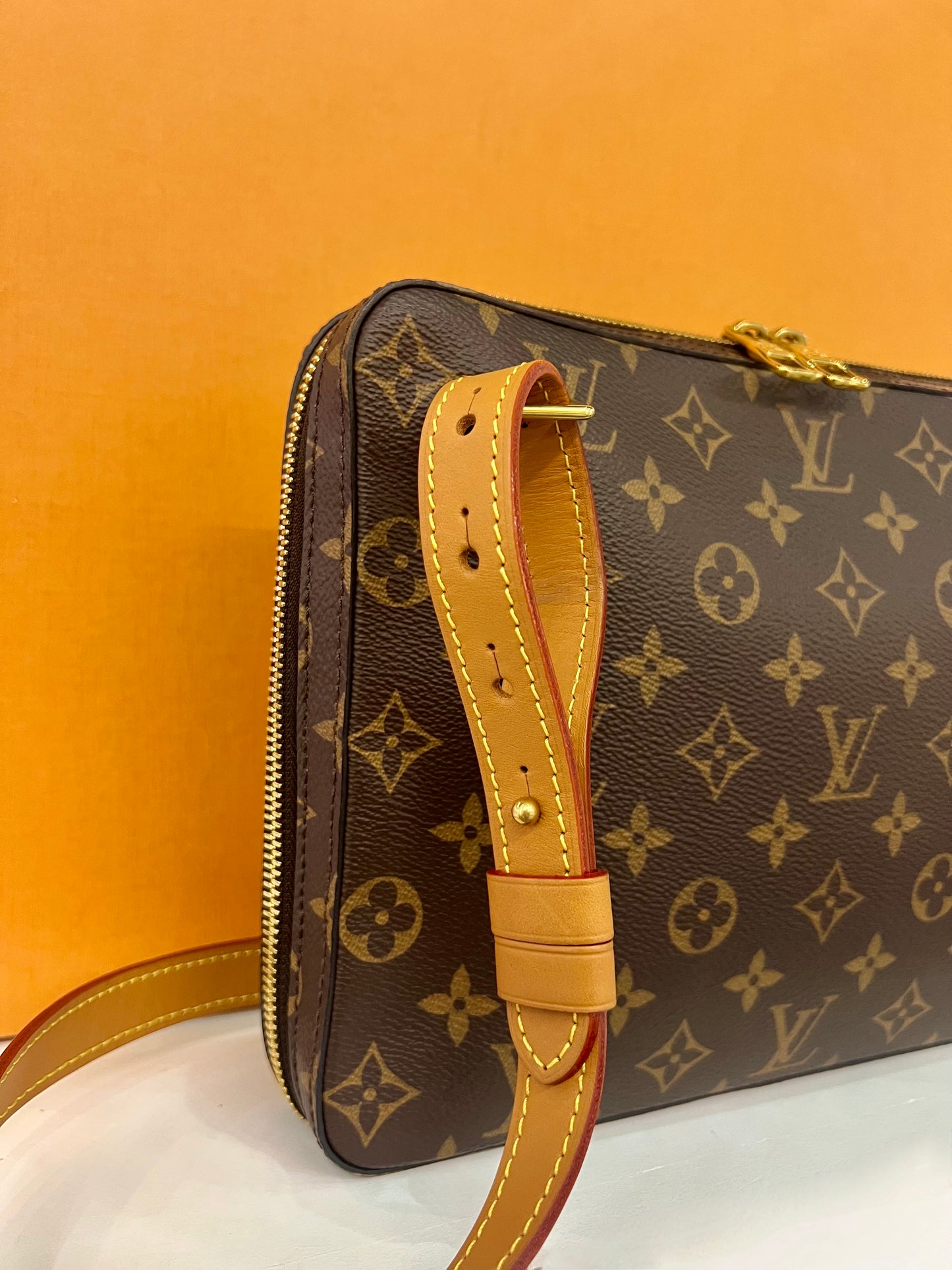 Soft Trunk Messenger MM