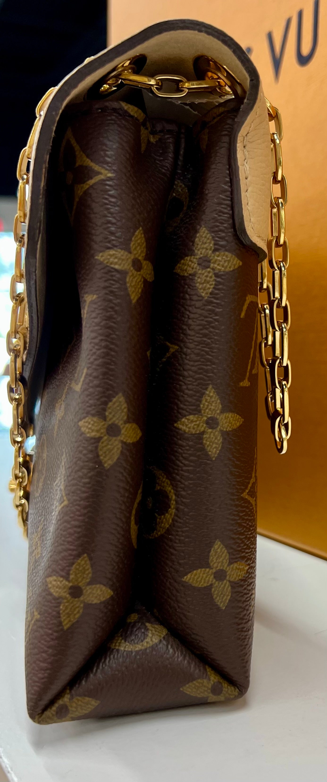 Pallas Chain