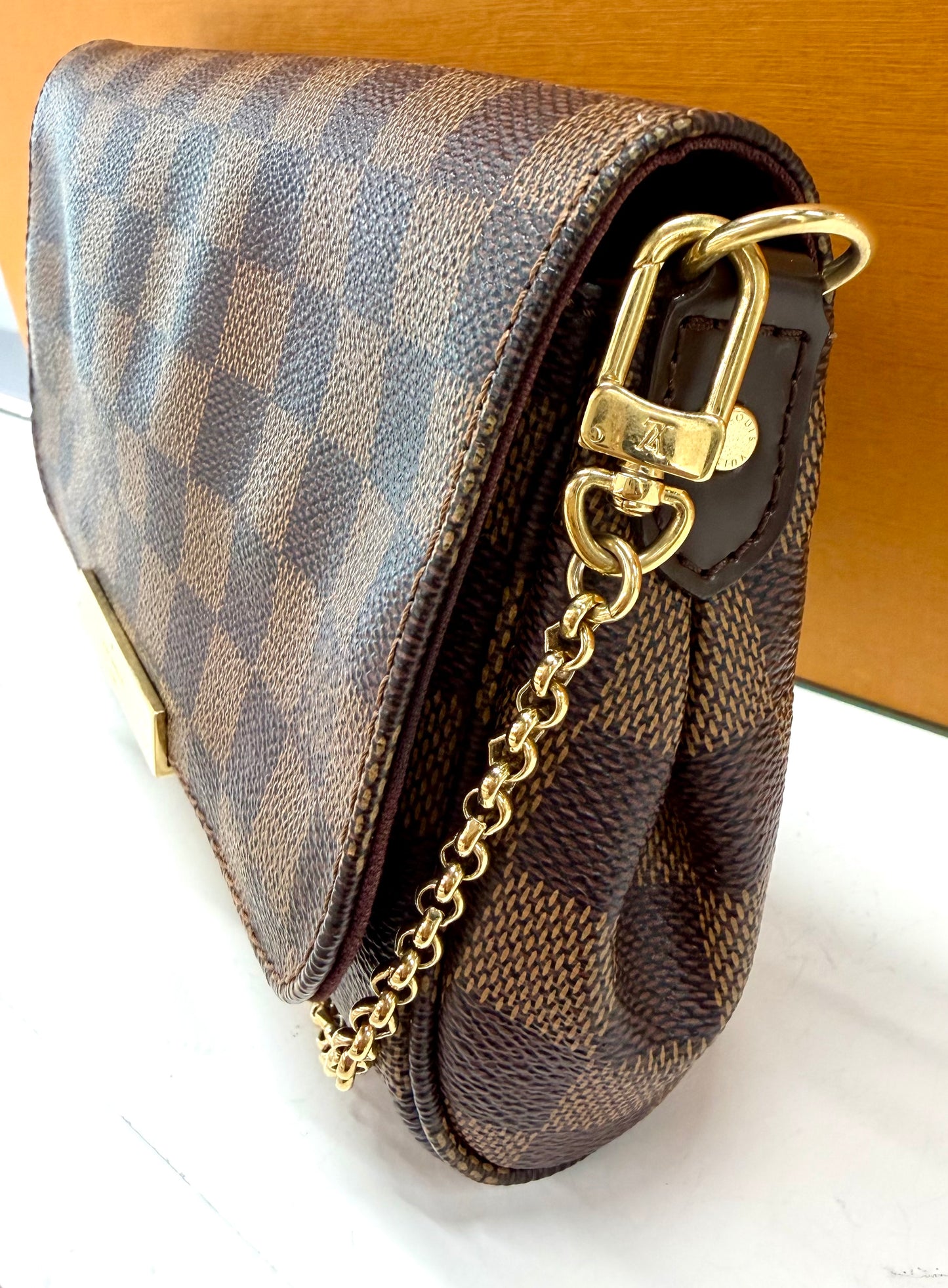 Favorite PM Damier Ebene