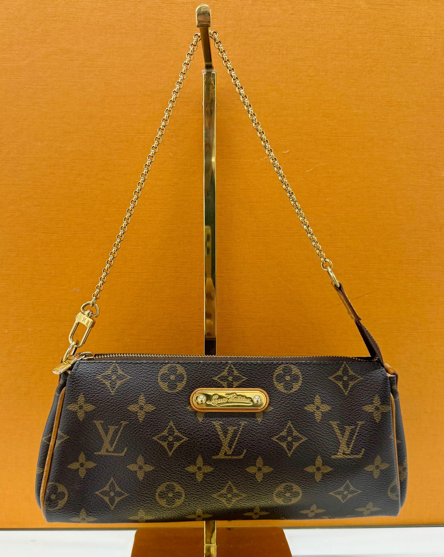 Eva Monogram