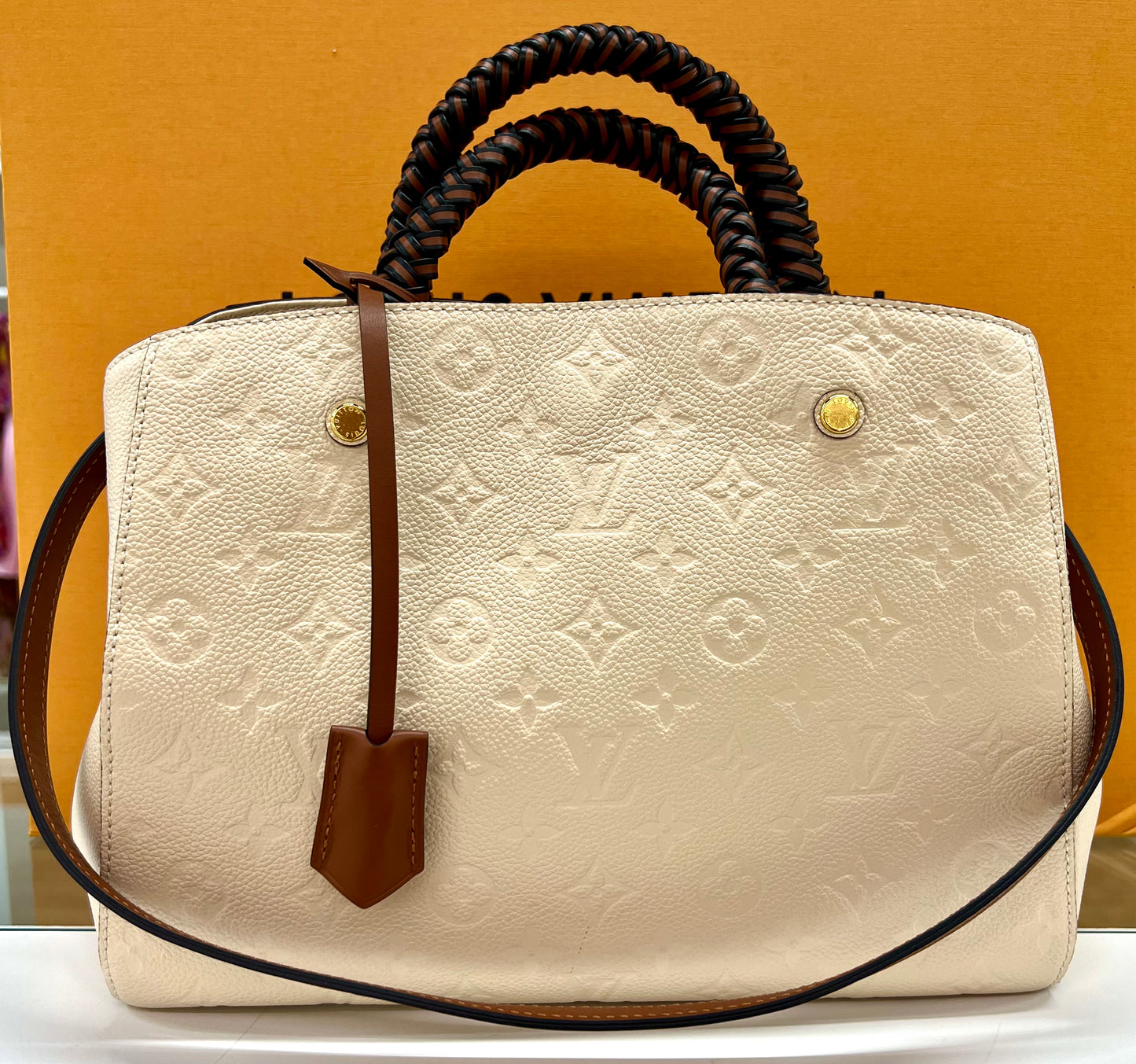 Montaigne MM Cream Empreinte
