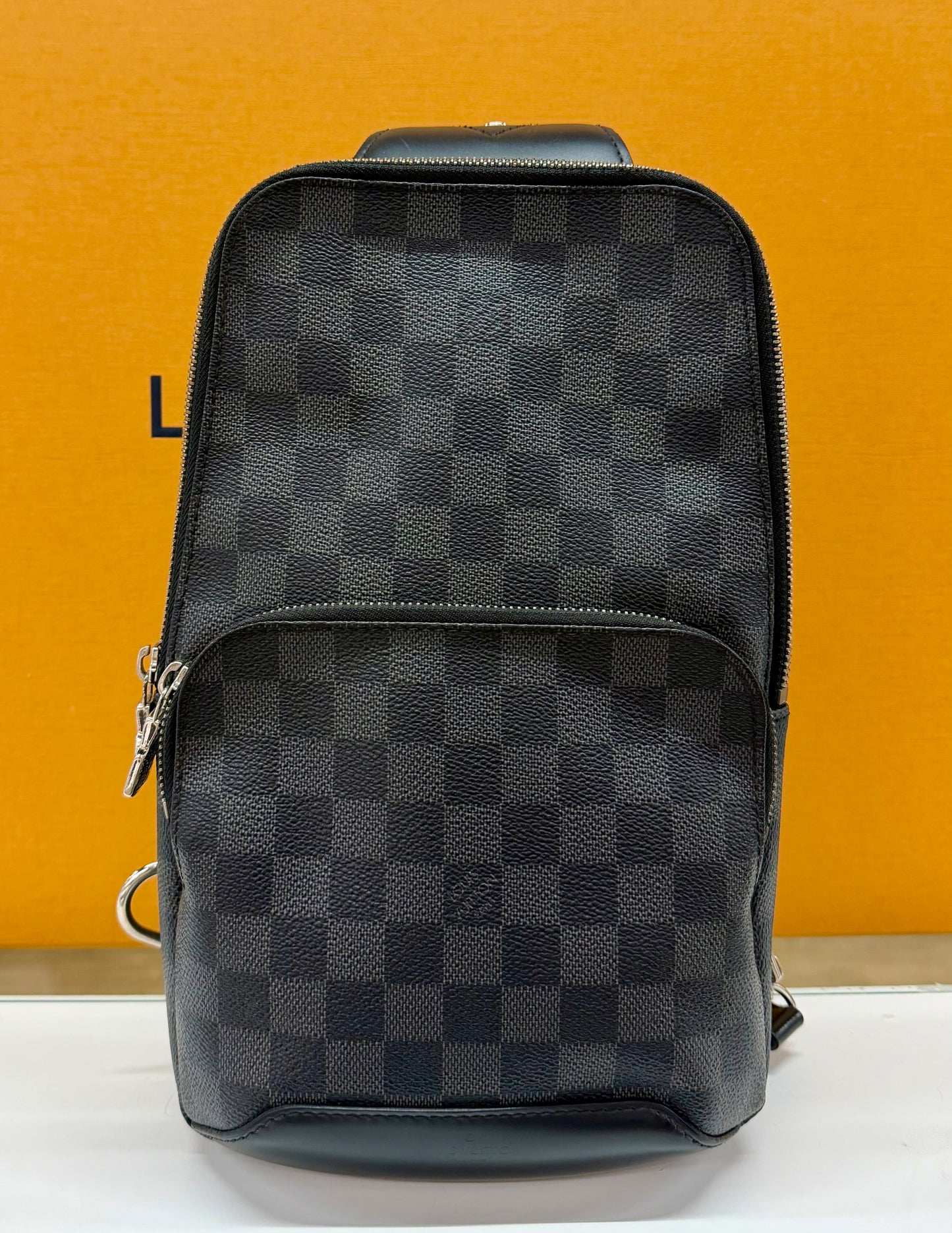 Avenue Slingbag
