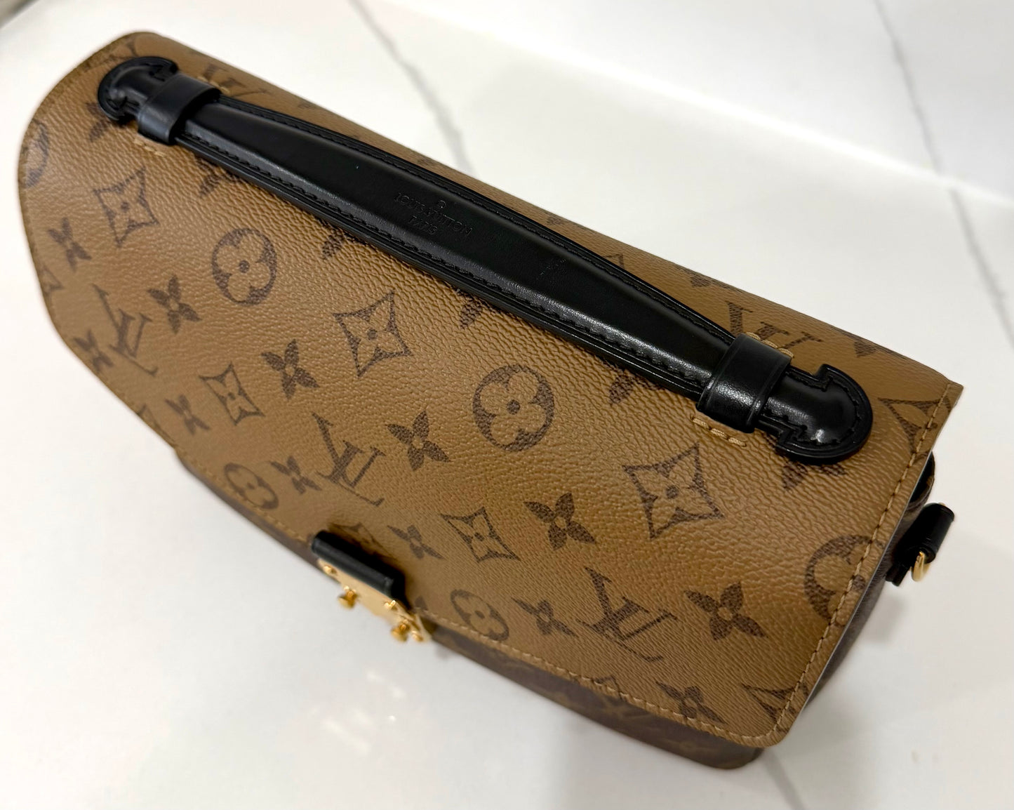 Metis Pochette Reverse Monogram