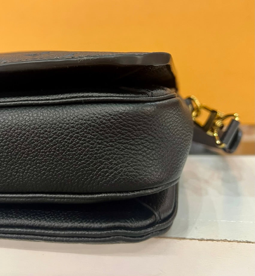 Metis Pochette Black Empreinte