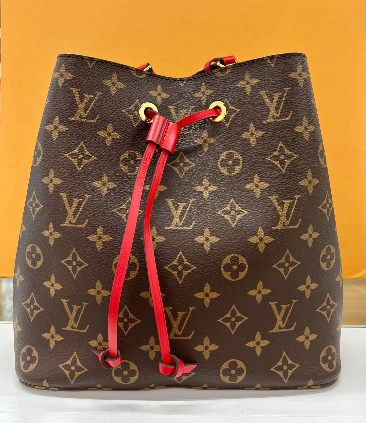 Neo Noe Monogram
