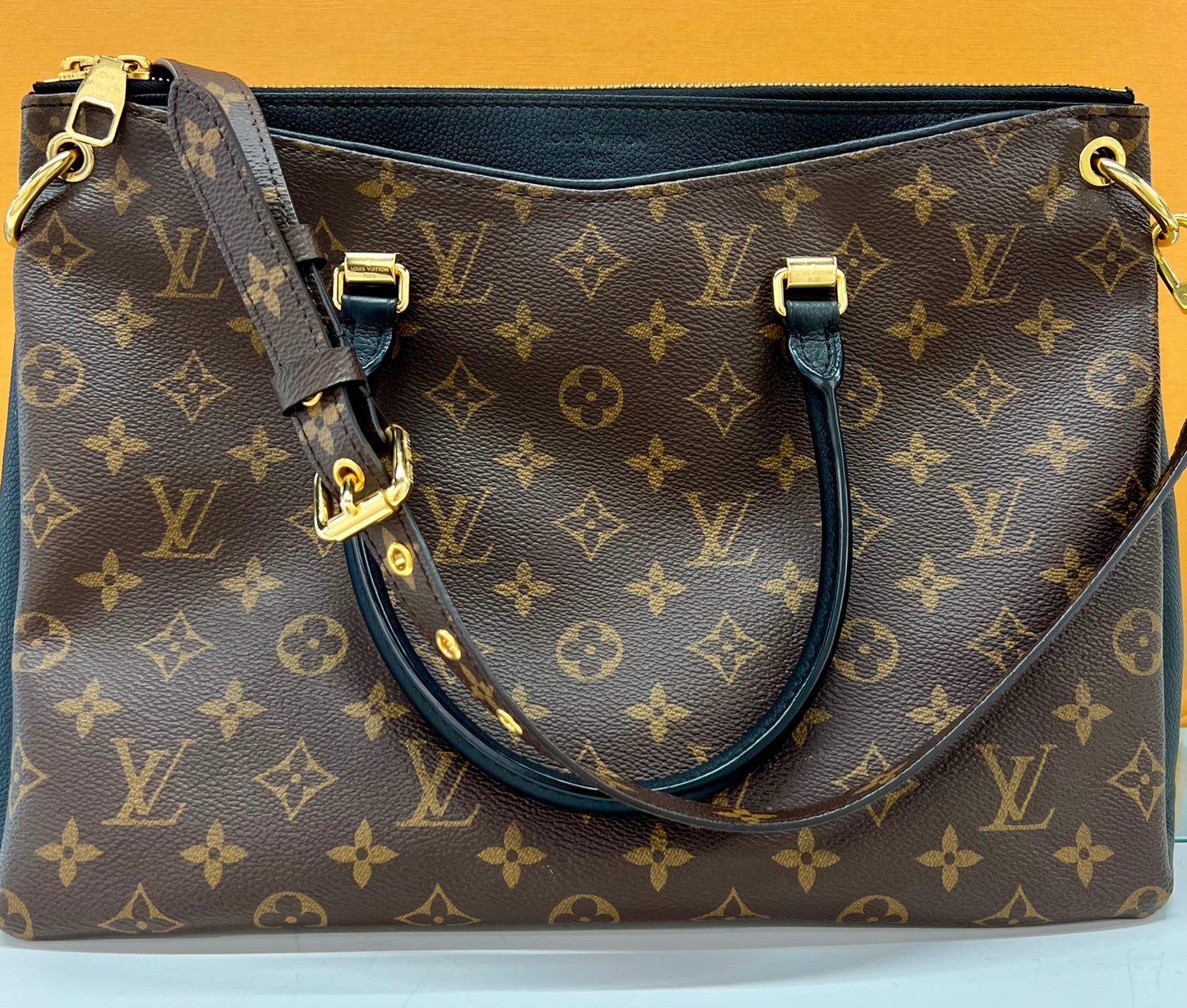 Pallas MM Monogram/Black