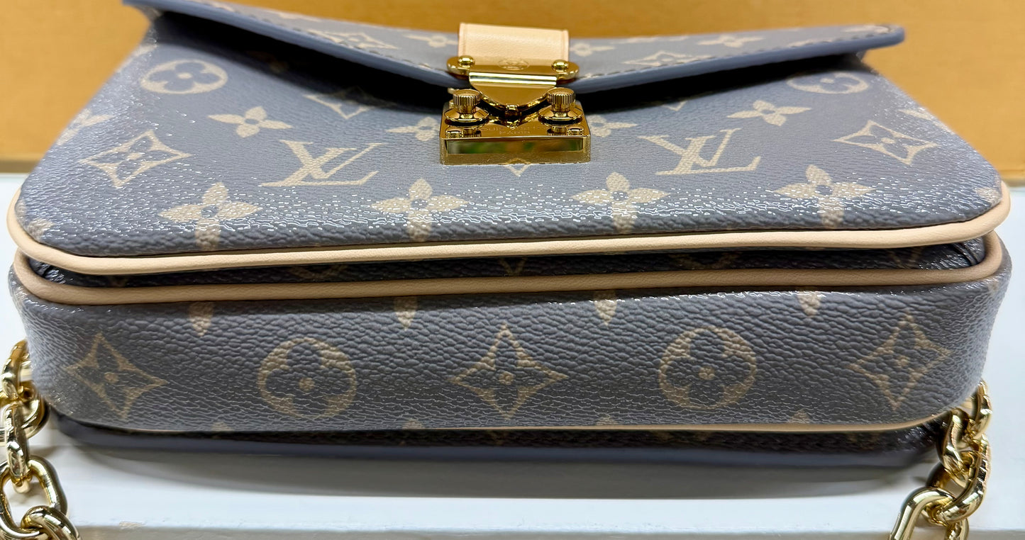 Pochette Metis East West