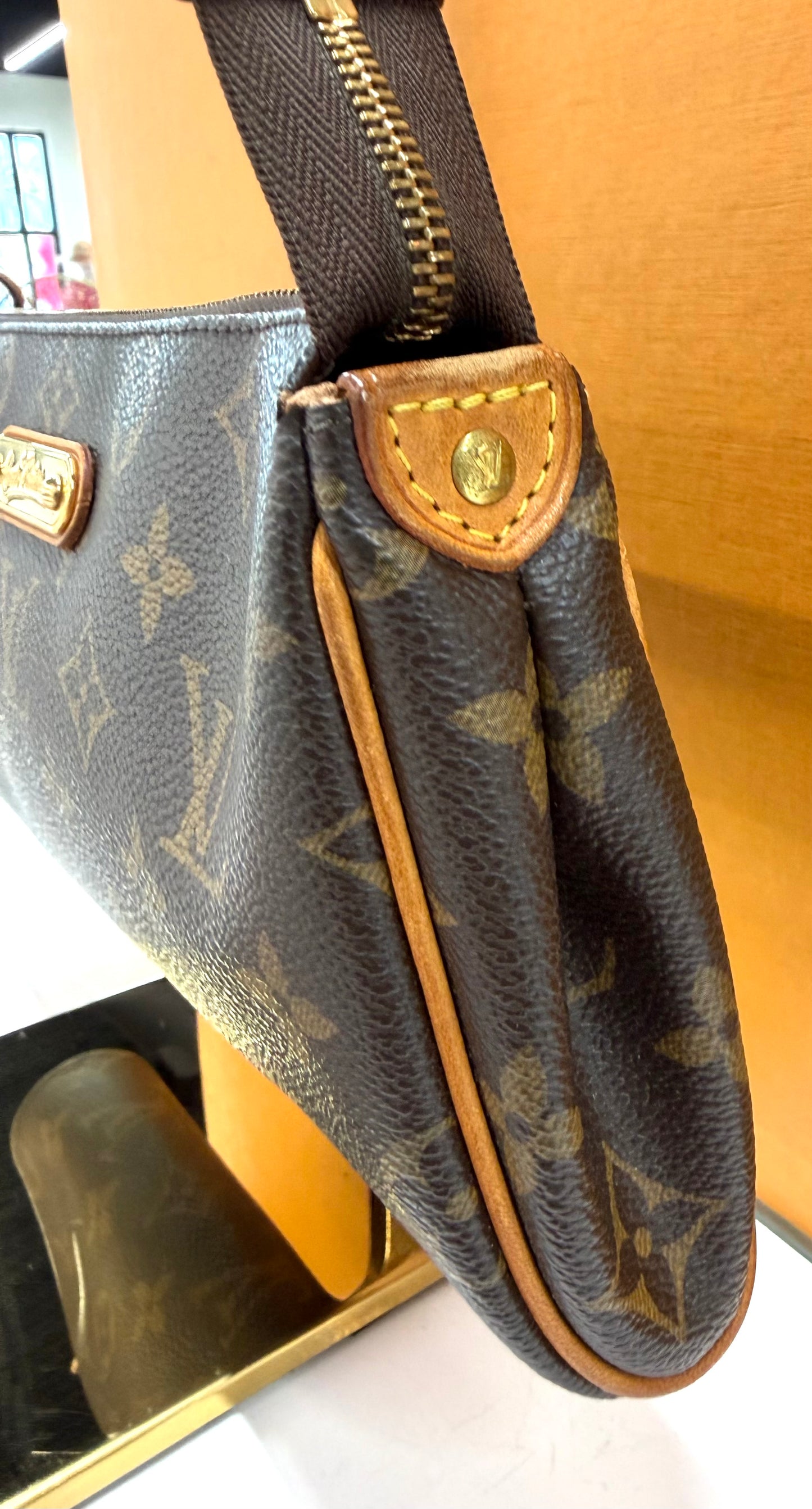 Eva Monogram