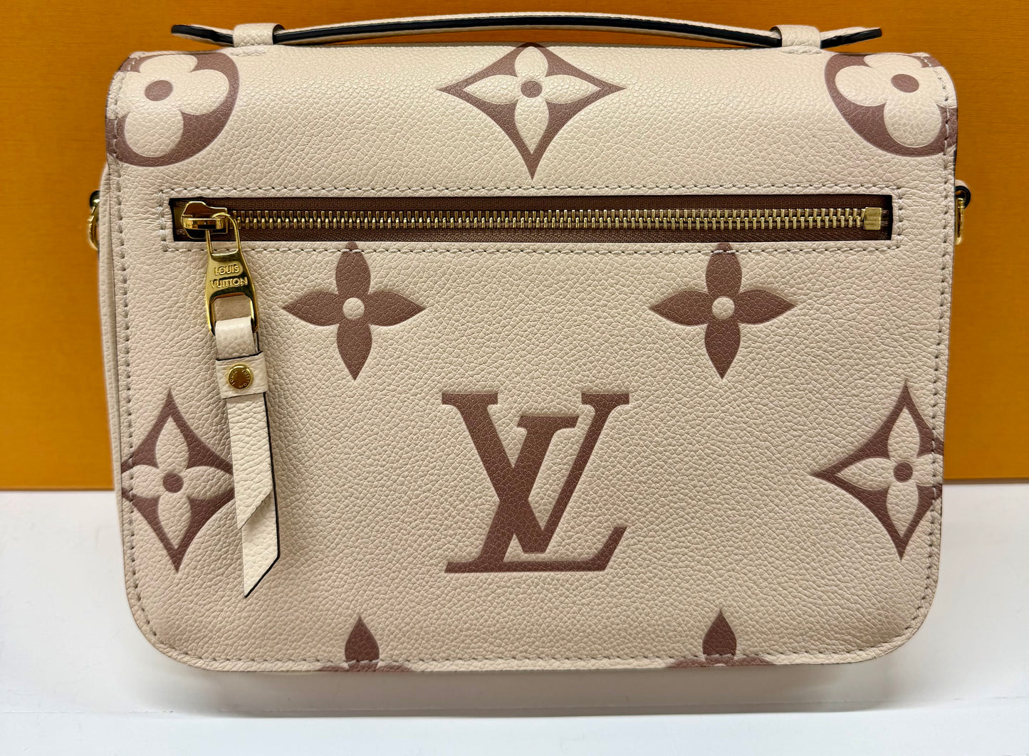 Metis Pochette Bi-color