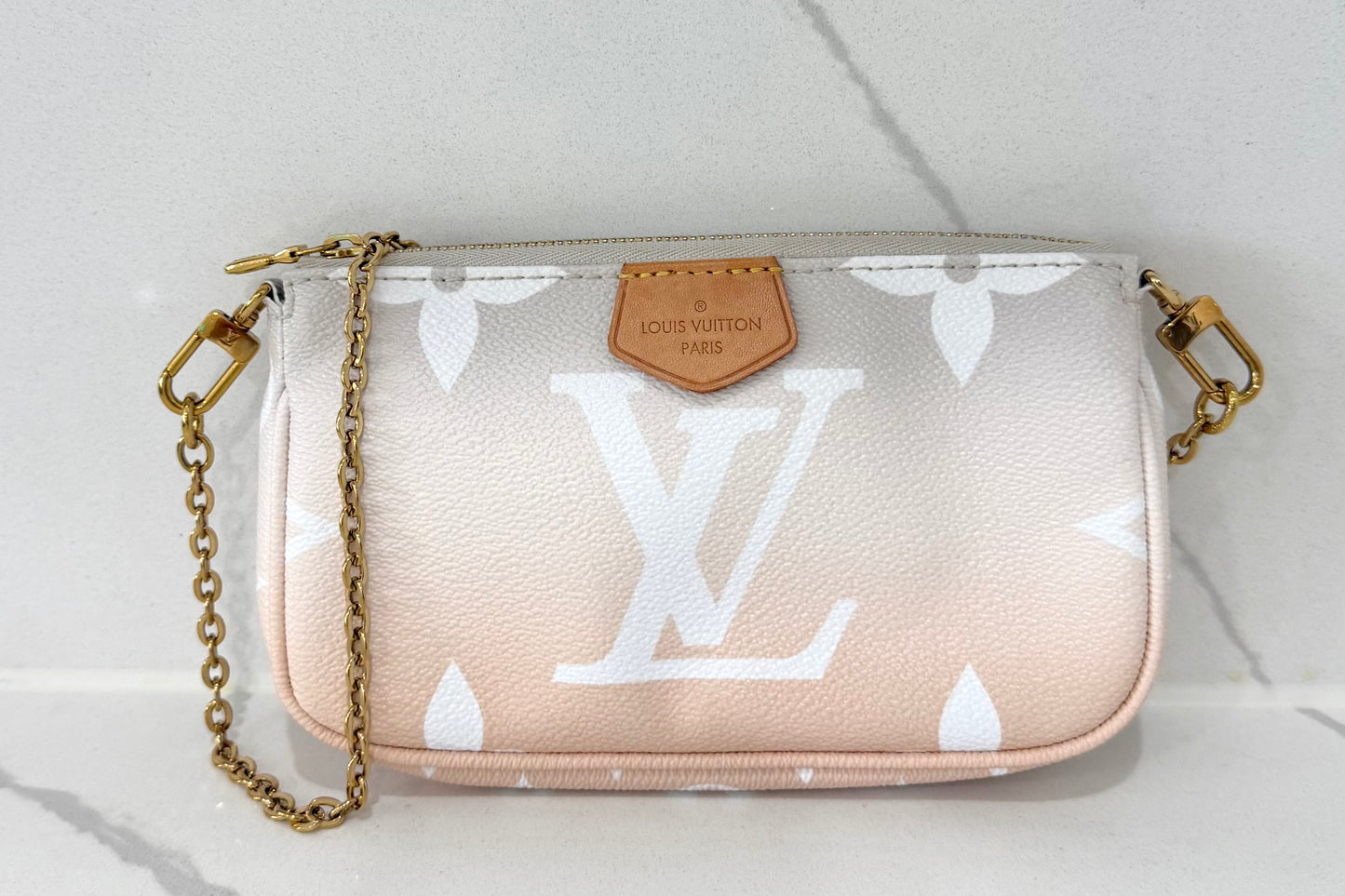 Pochette By the Pool