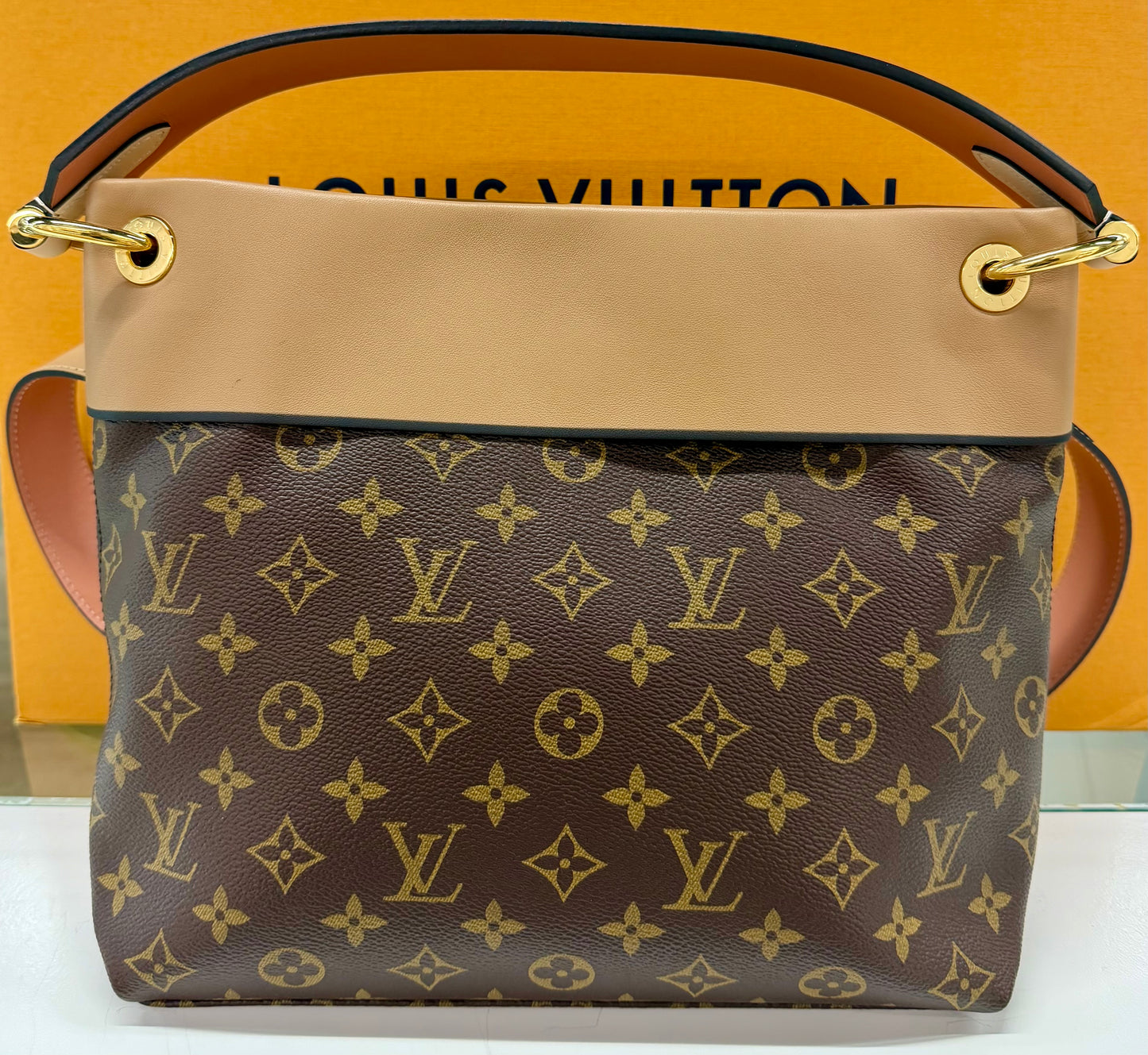 Tuileries Hobo