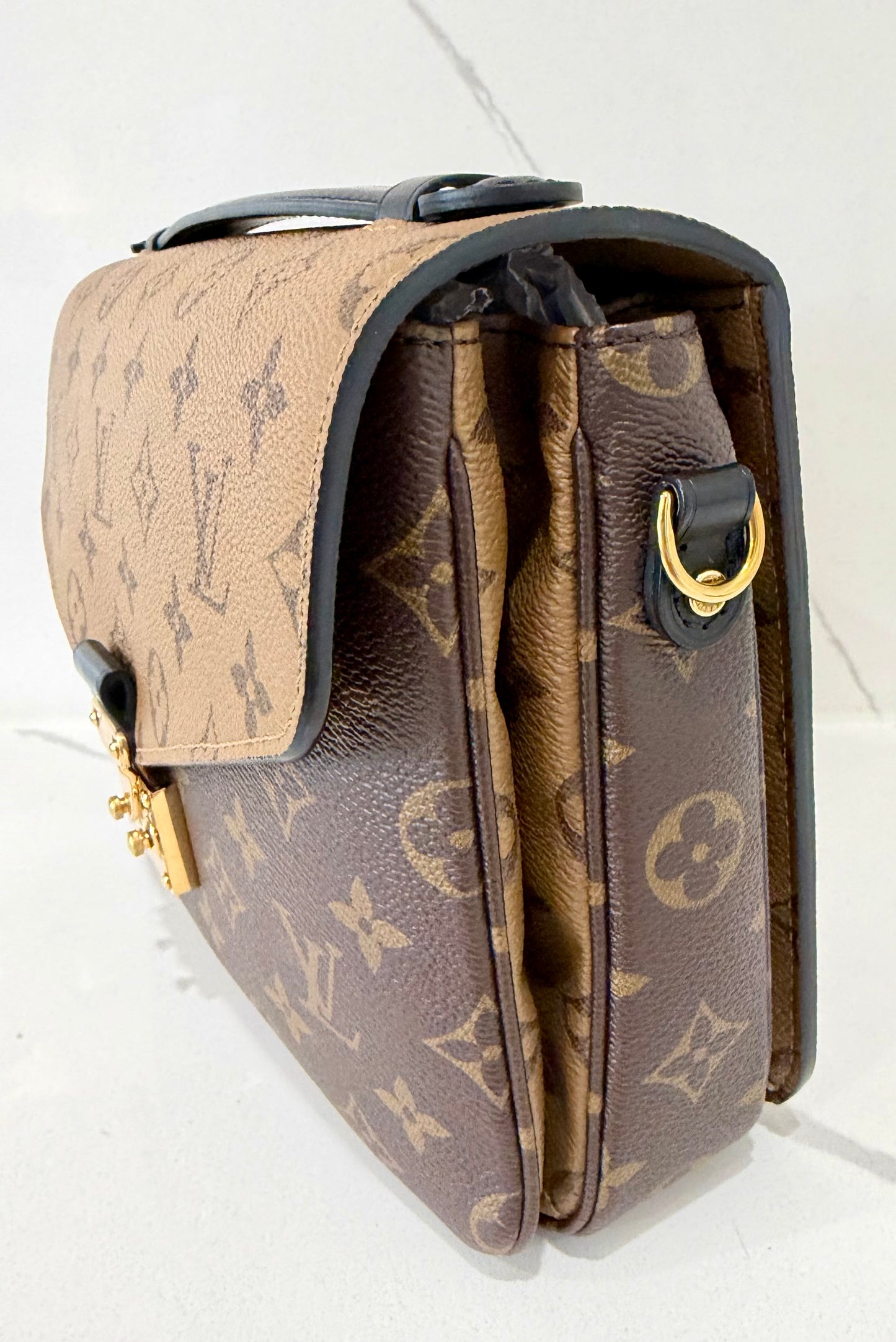 Metis Pochette Reverse Monogram