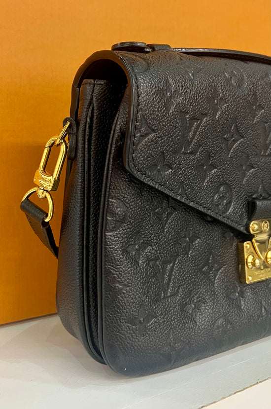 Metis Pochette Empreinte Black