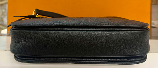 Metis Pochette Empreinte Black