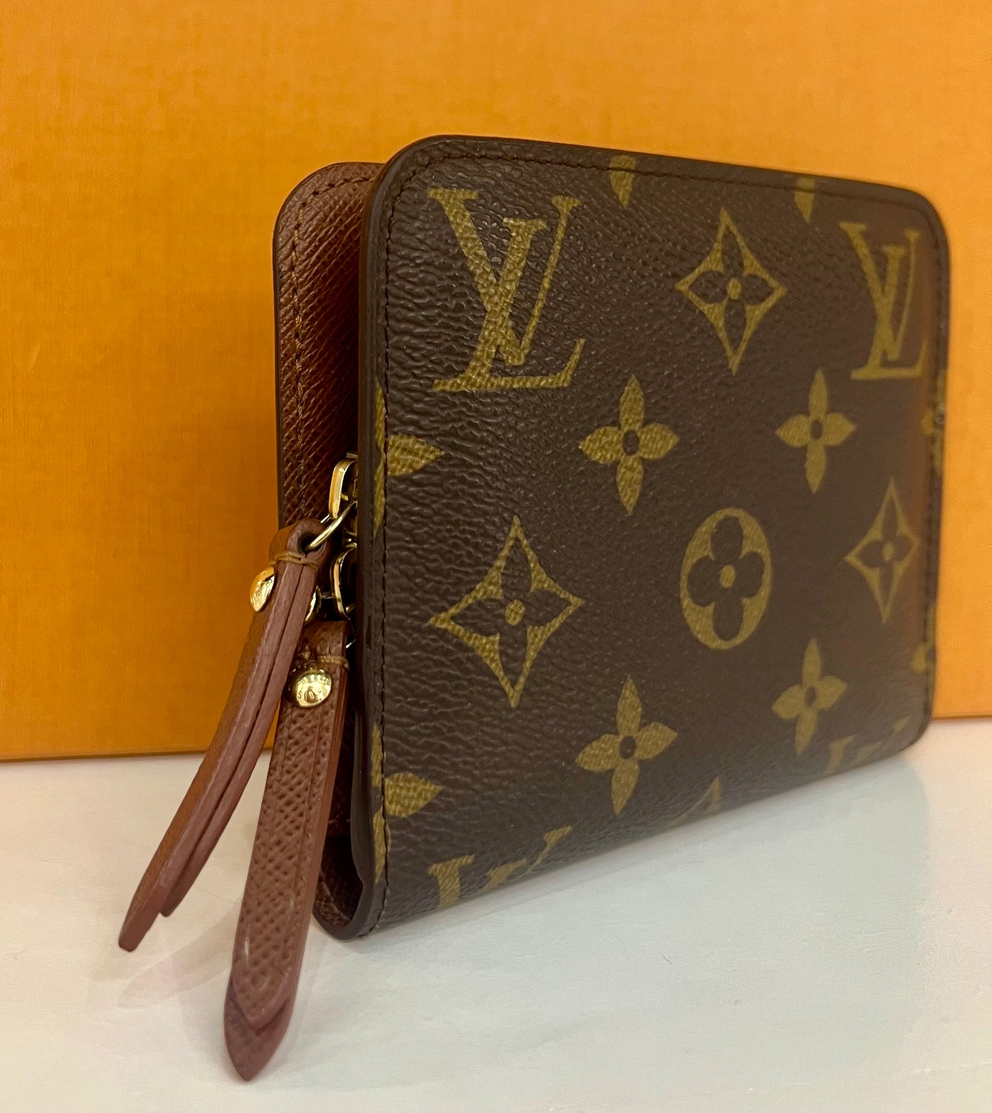 Insolite Compact Wallet