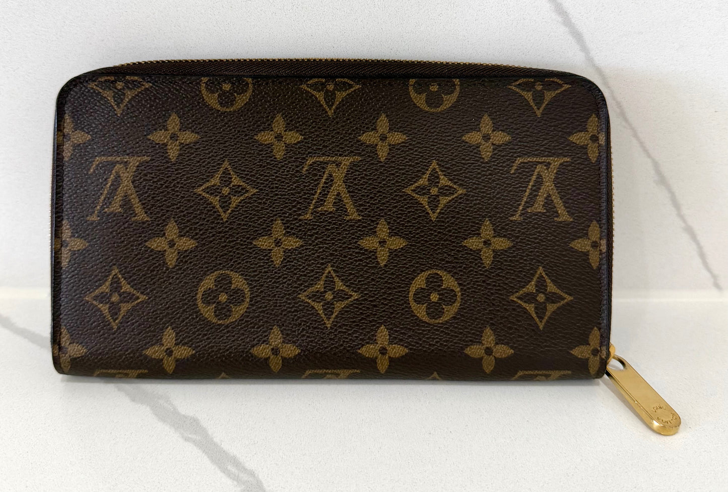 Zippy Organizer Wallet Monogram
