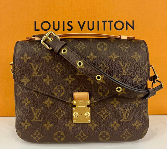 Metis Pochette Monogram