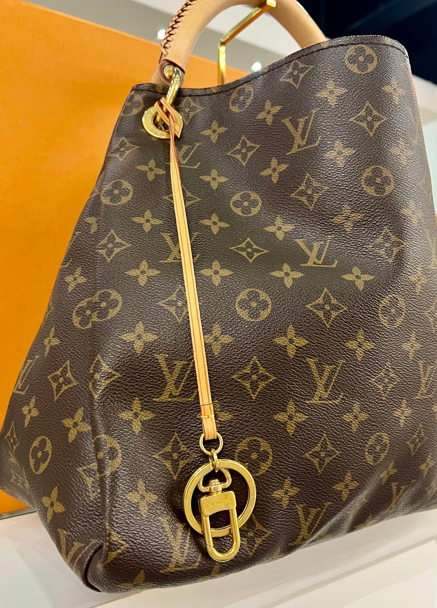 Artsy MM Monogram