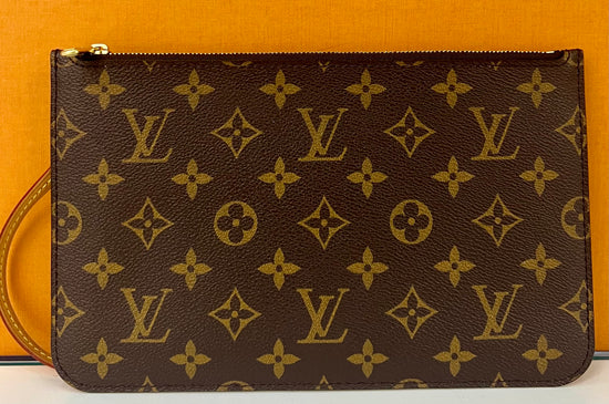 Wristlet Monogram