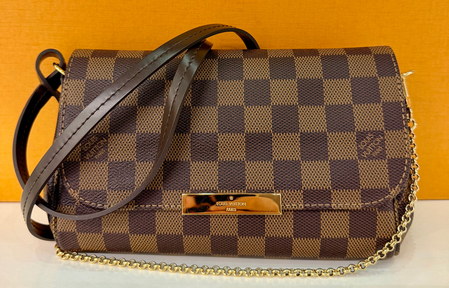 Favorite PM Damier Ebene