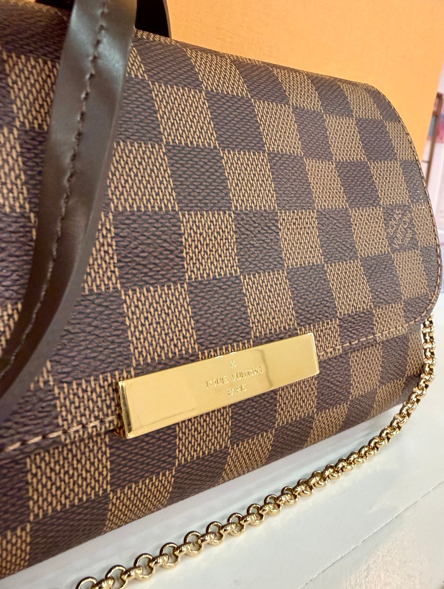 Favorite PM Damier Ebene