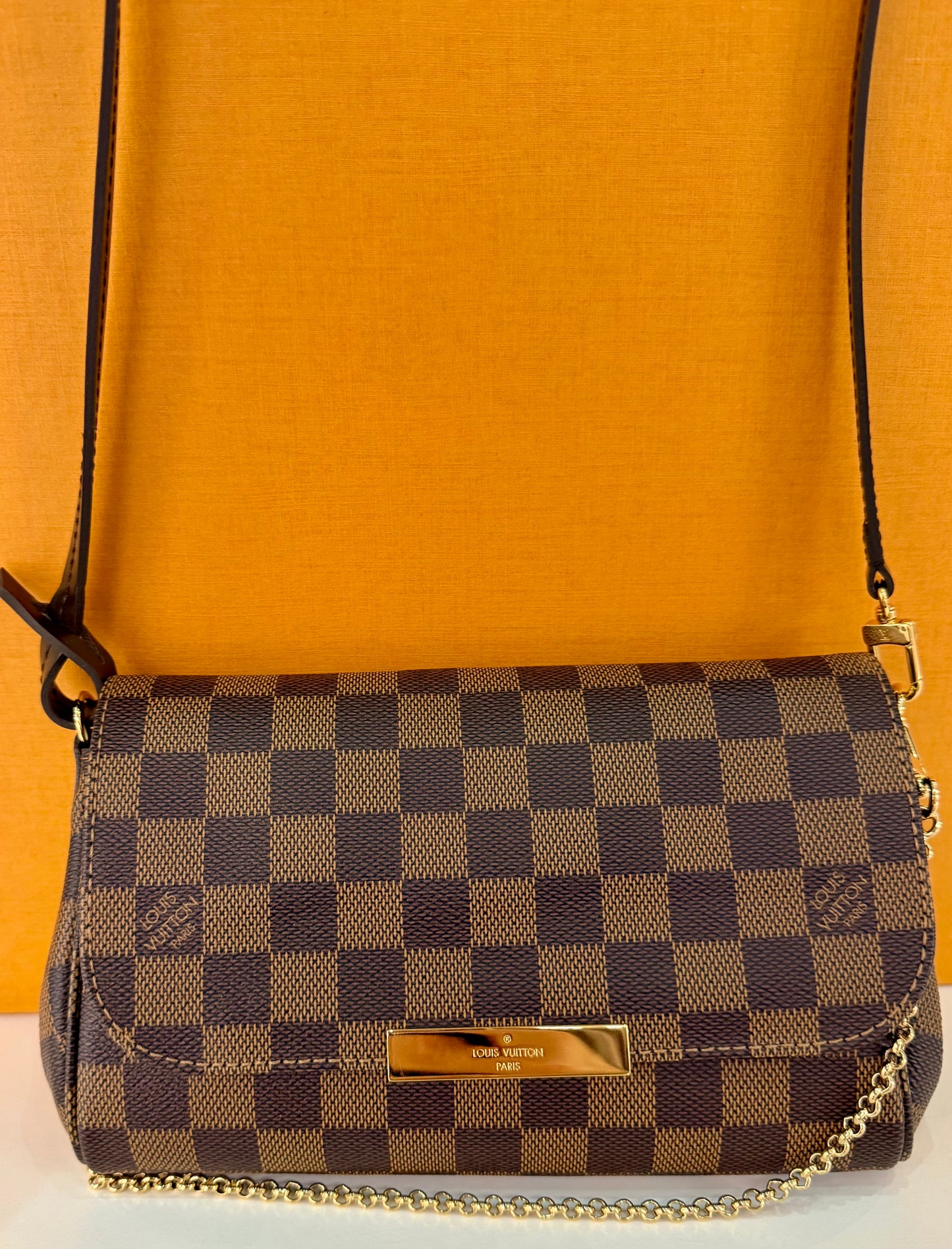 Favorite PM Damier Ebene