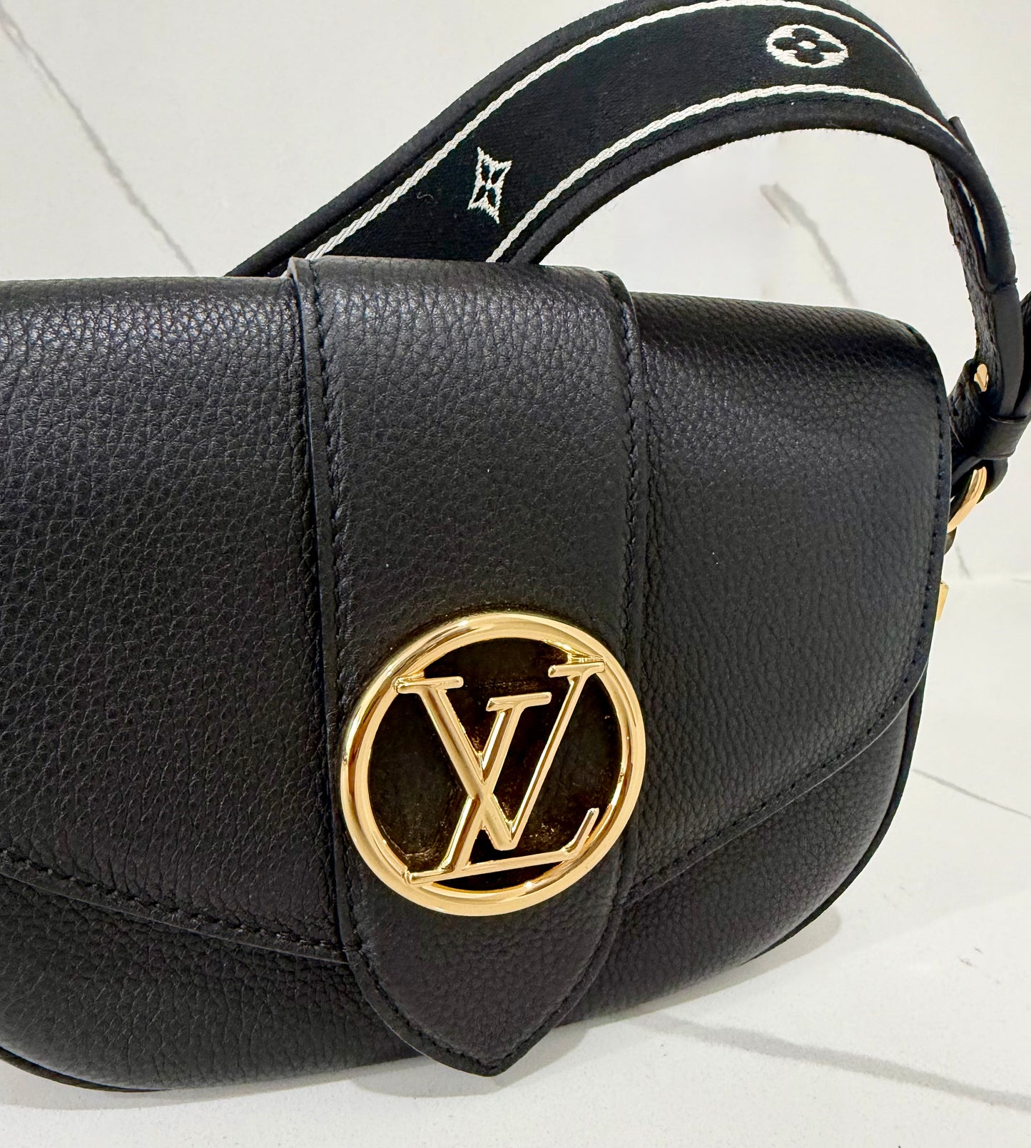 LV Pont 9