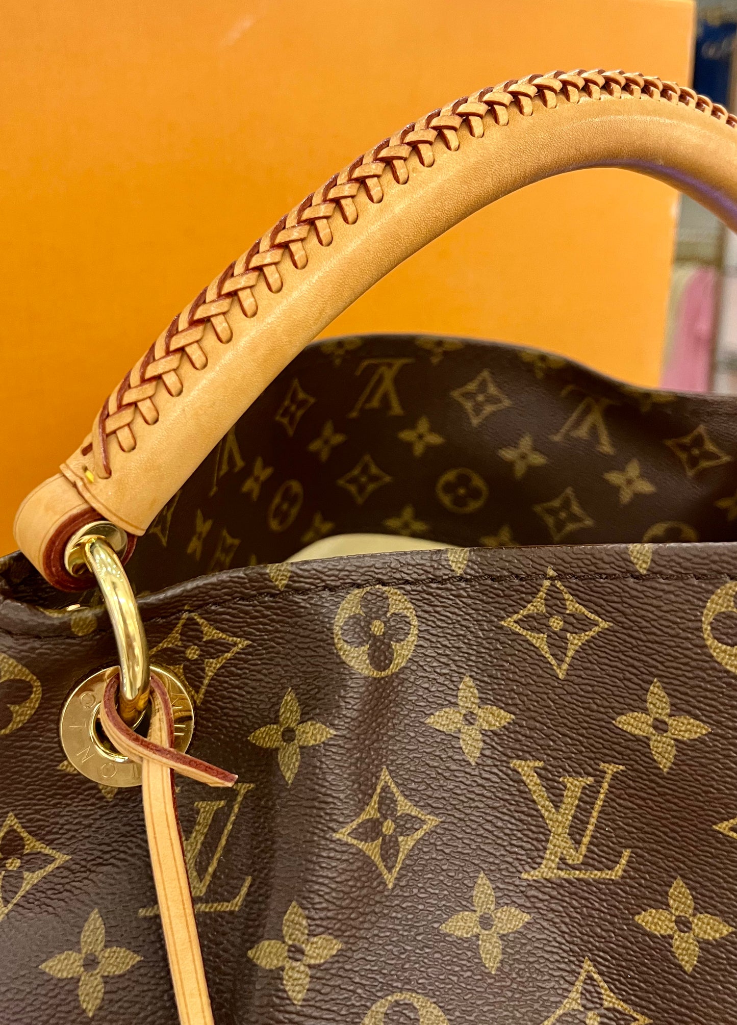 Artsy MM Monogram