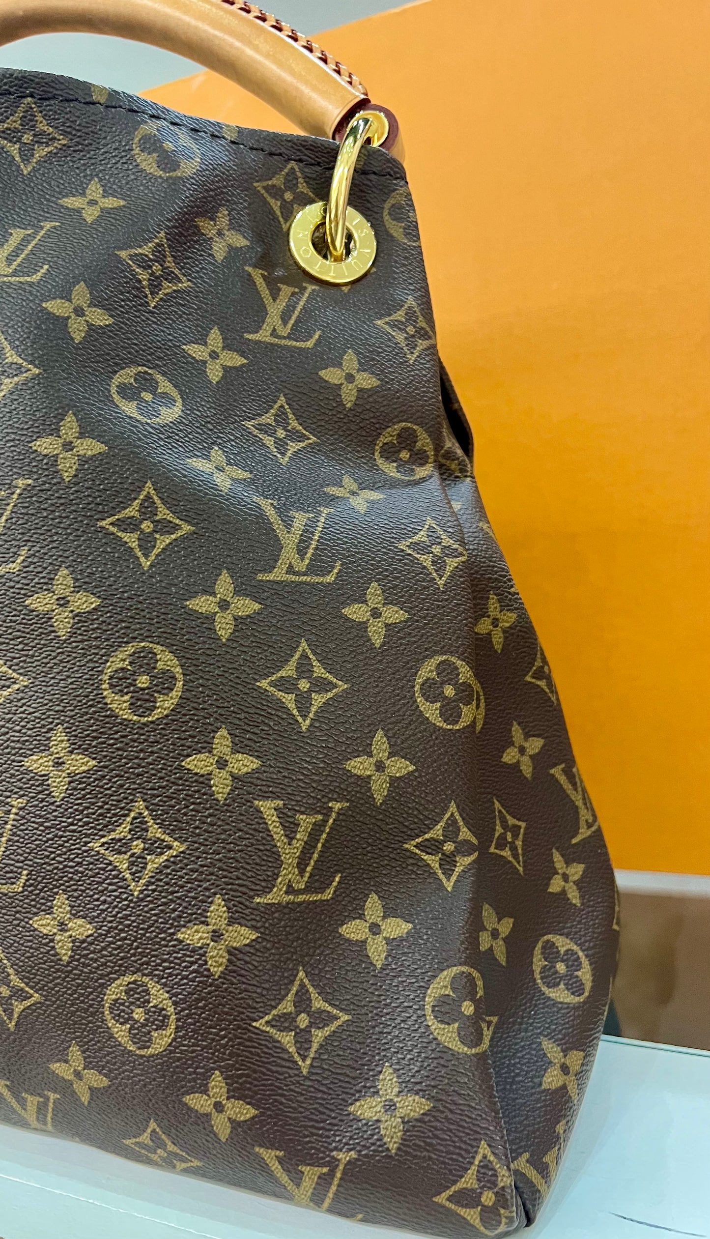 Artsy MM Monogram