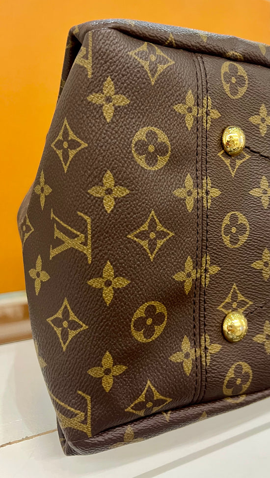 Artsy MM Monogram