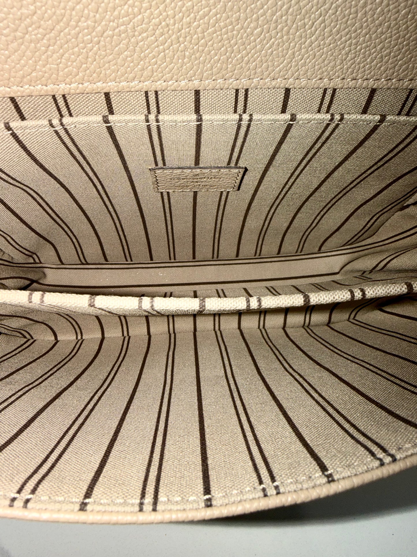 Metis Pochette Turtledove