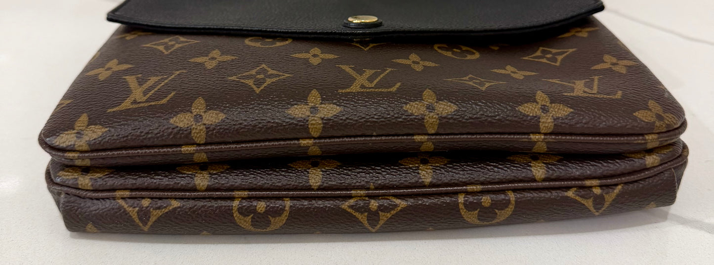 Twice Crossbody