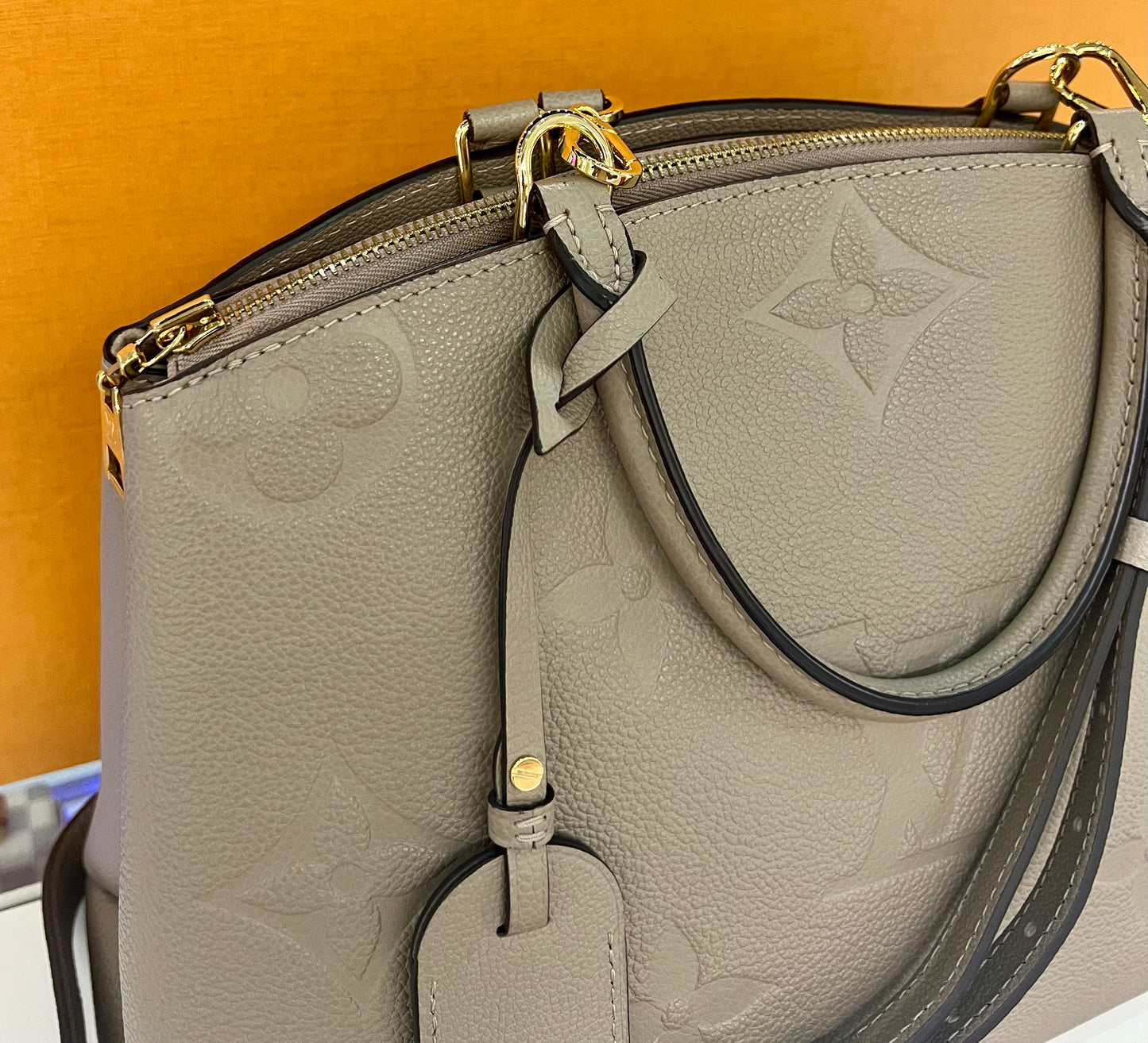 Grand Palais Tourterelle Gray