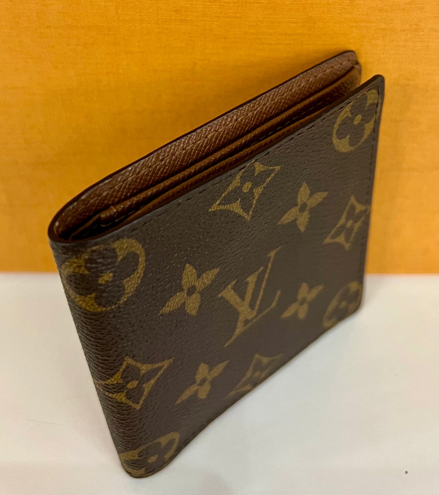 Men's Bi-fold Wallet