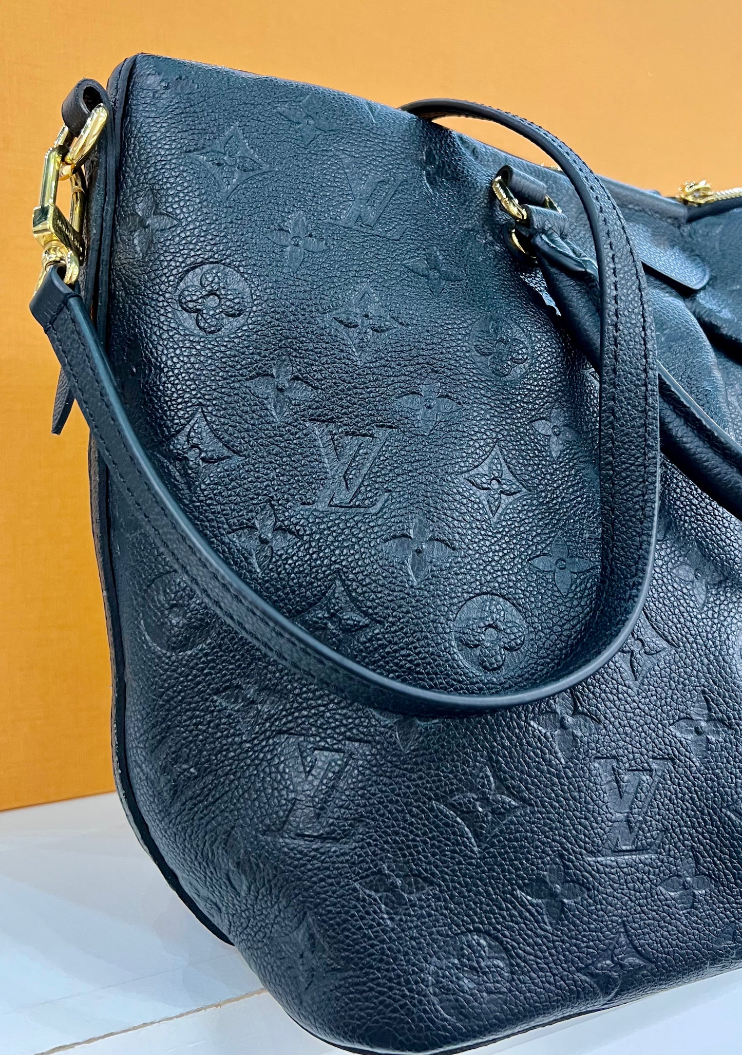 Siena MM Black Empreinte